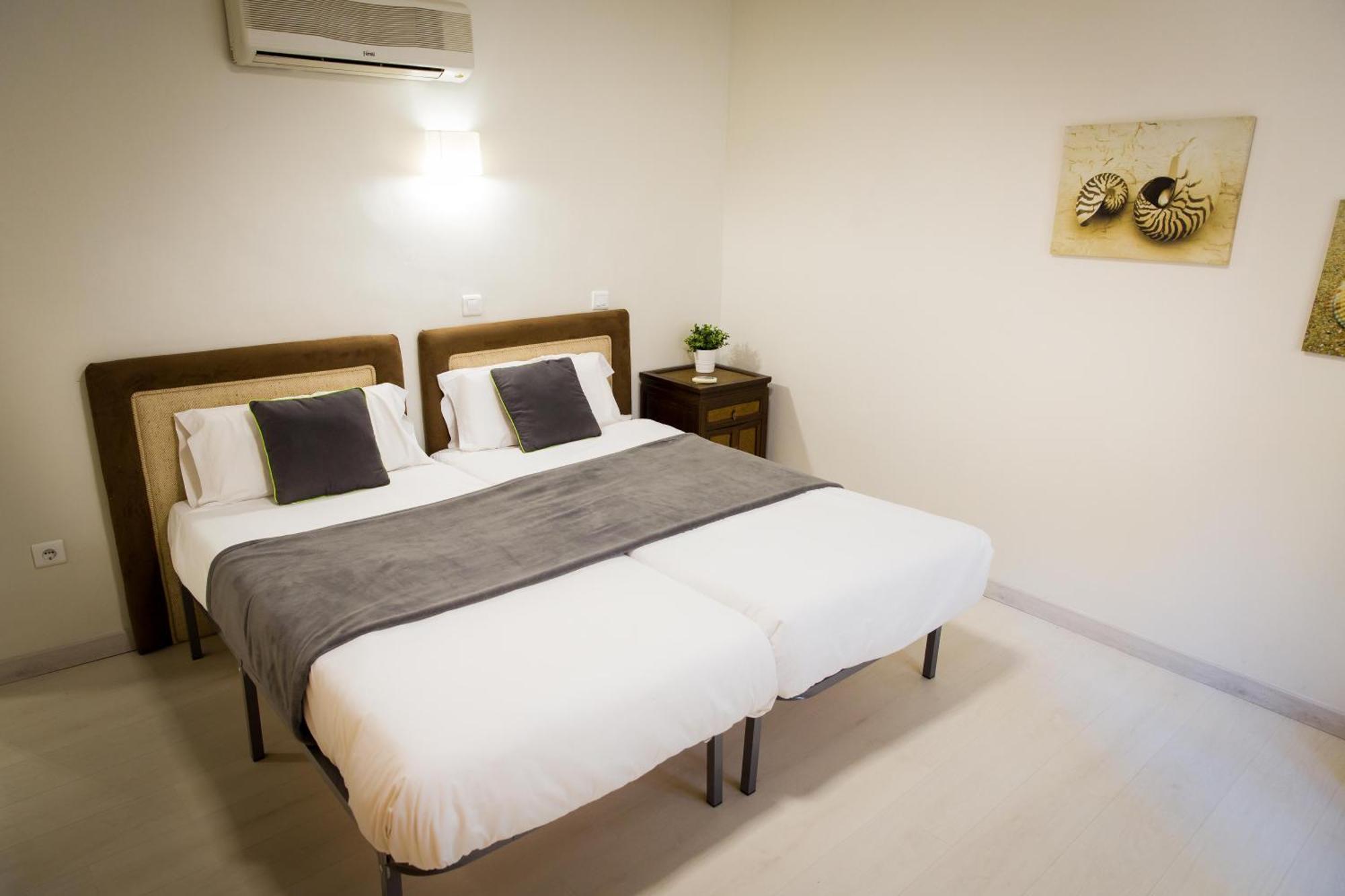 Apartments Holidays2Malaga City Center Luaran gambar