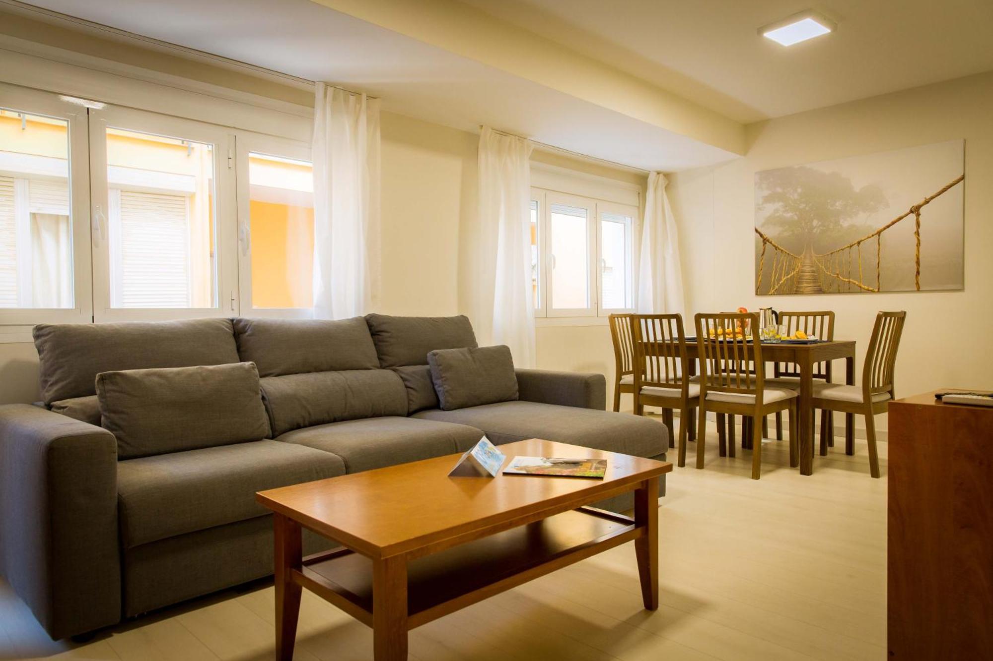 Apartments Holidays2Malaga City Center Luaran gambar
